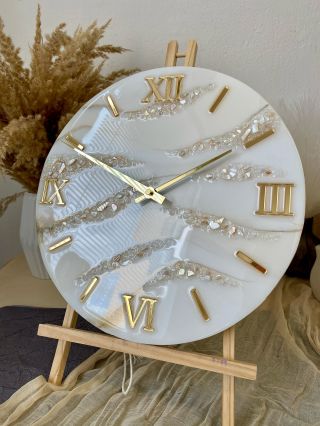 Každý výrobek z epoxidové pryskyřice je jedinečný a nikdy nemůže vzniknout naprosto stejná kopie, protože pryskyřice je...